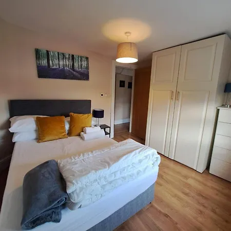 아파트 In Stoneybatter D7 *